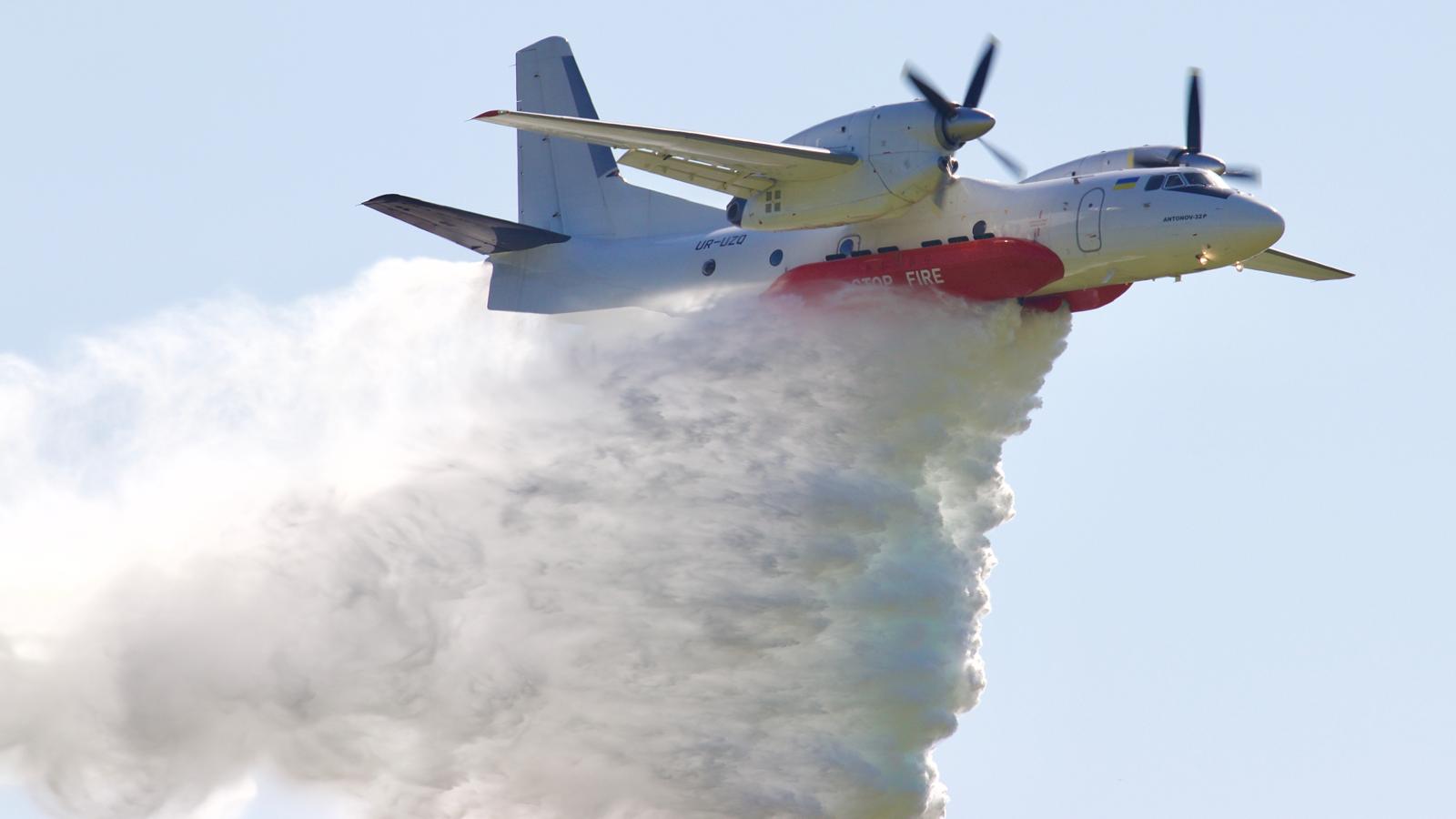 UR-UZQ XENA Antonov An-32P © P. Marianič