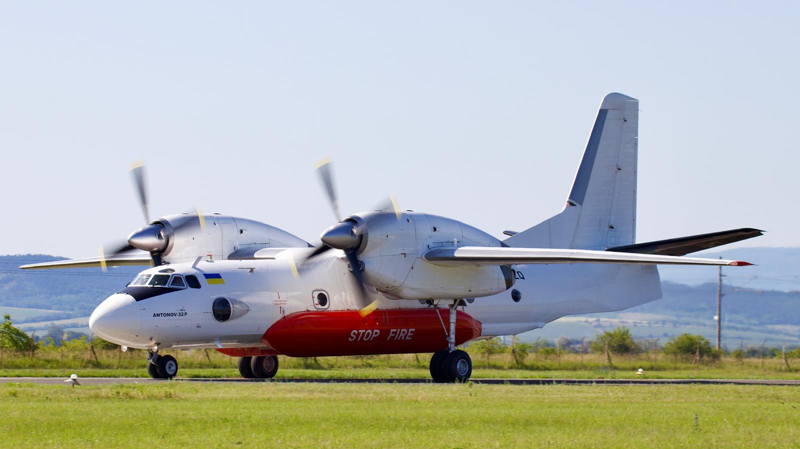 UR-UZQ XENA Antonov An-32P © P. Marianič